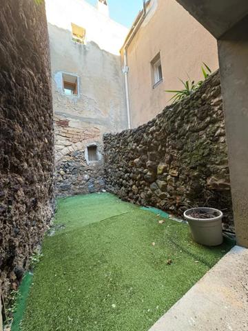 Maison de village avec cour à SAINT THIBERY (34)