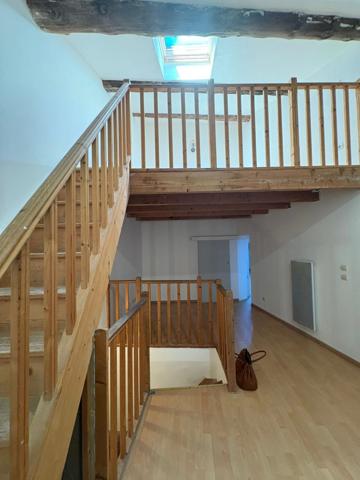 Maison de village avec cour à SAINT THIBERY (34)