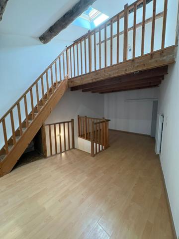 Maison de village avec cour à SAINT THIBERY (34)