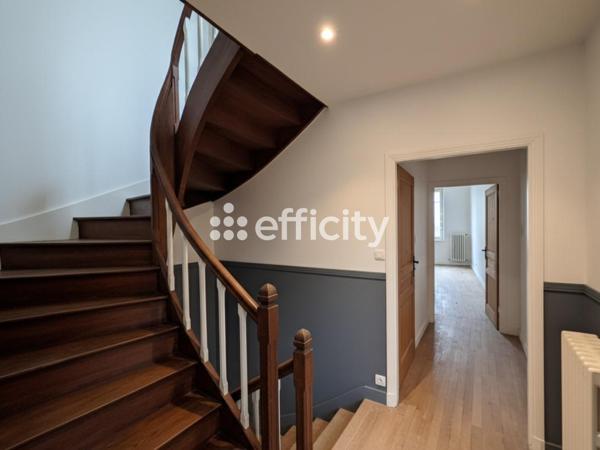 Maison 9 pièces - 153 m²