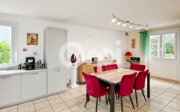 Maison à vendre    4 pièces •  Ruoms