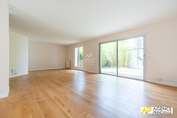 Maison 1 220 000 € **  - Référence  13624