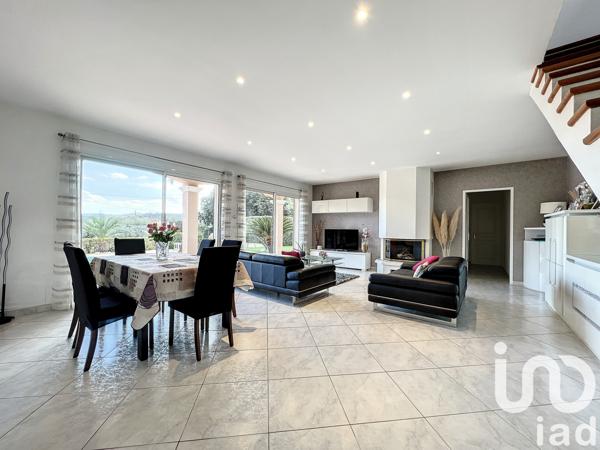 Maison à vendre 6 pièces 140 m² La Cadière-d'Azur