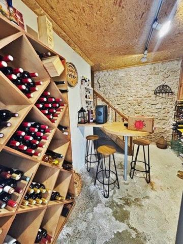 Maison à vendre 348 480 € Sainte-Bazeille 7 p 252 m² DPE D