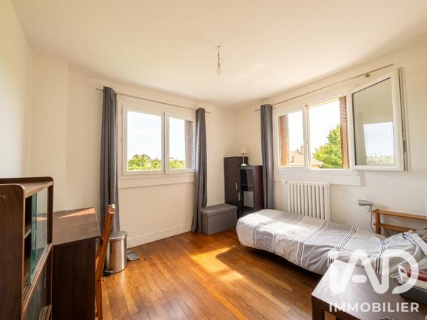 Maison à vendre 9 pièces 202,36 m² Saint-Germain-en-Laye