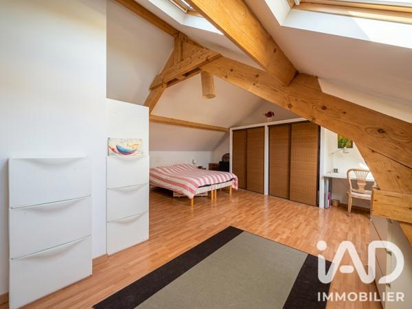 Maison à vendre 9 pièces 202,36 m² Saint-Germain-en-Laye