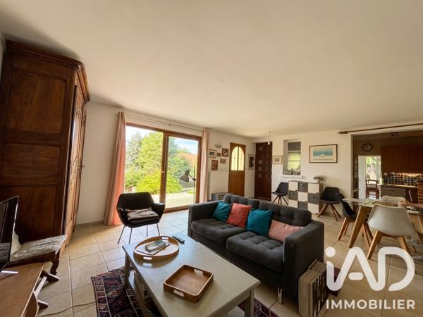 Maison à vendre 9 pièces 202,36 m² Saint-Germain-en-Laye