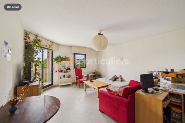 Vente
                Appartement51 m² - 2 Pièces -
                    PESSAC (33600)