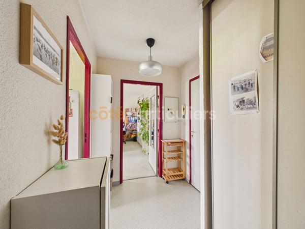 Vente
                Appartement51 m² - 2 Pièces -
                    PESSAC (33600)