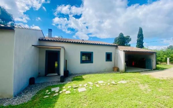 Maison à vendre    5 pièces •  Laure-Minervois