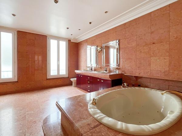 Maison 11 pièces - 270 m² Bien prestige