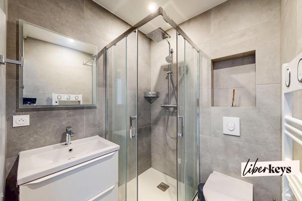 💥 T2 AVEC TERRASSE & PARKING EN SOUS-SOL – ANNEMASSE CENTRE / GARE CEVA 💥