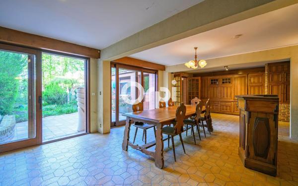 Maison à vendre    9 pièces • 274 m2 Sin-le-Noble