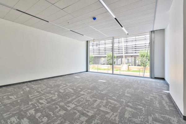 Bureaux à louer à MONTIGNY LE BRETONNEUX 78180