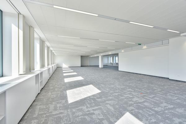 Bureaux à louer à MONTIGNY LE BRETONNEUX 78180