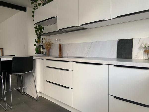 St Hilaire De Riez 3 logements (6 ch et 153 m2 au total) à 80 m de la forêt et 700 m du centre commercial