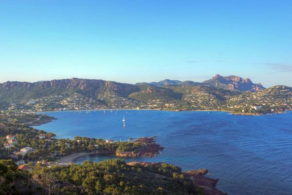 Agay plage - Appartement 3 pièce(s) 54 m2 avec place de parking