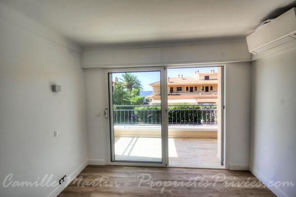 Agay plage - Appartement 3 pièce(s) 54 m2 avec place de parking