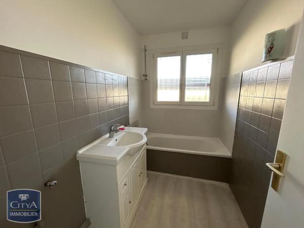 Appartement à louer 2 pièces 59.3m²