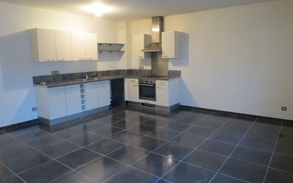 Appartement à vendre    3 pièces • 76,70 m2 Poulx