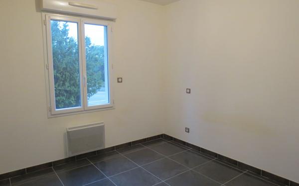 Appartement à vendre    3 pièces • 76,70 m2 Poulx