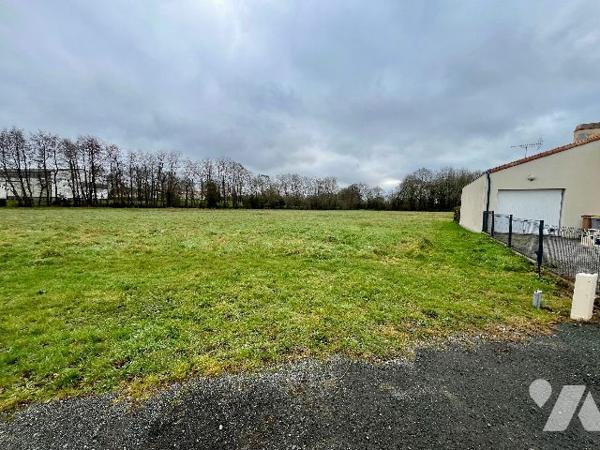 Terrain de 600m² VIABILISE !