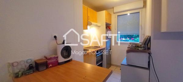 Appartement T2 de 40m²  avec une terrasse dans une résidence sécurisée et place de parking.