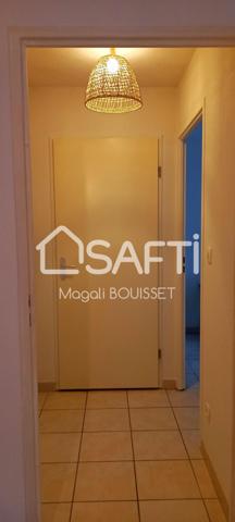 Appartement T2 de 40m²  avec une terrasse dans une résidence sécurisée et place de parking.