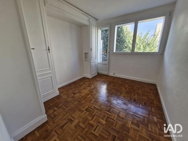 Location appartement 3 pièces 53 m² Bourg-la-Reine