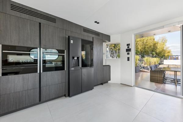 Vente Péniche de luxe Paris 16 5 Pièces 230 m²