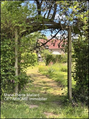 Magnifique propriété à la campagne à cinq minutes des commodités, sans vis à vis