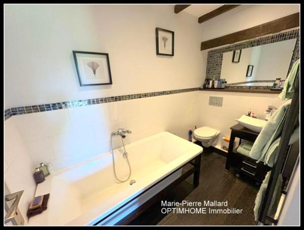 Magnifique propriété à la campagne à cinq minutes des commodités, sans vis à vis