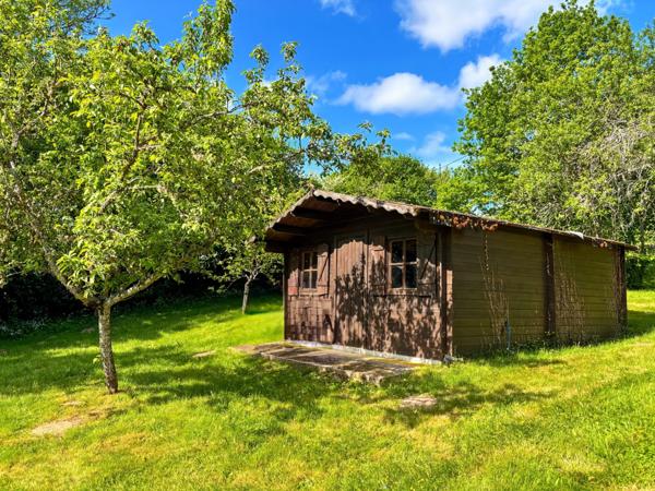 Magnifique propriété à la campagne à cinq minutes des commodités, sans vis à vis