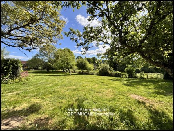 Magnifique propriété à la campagne à cinq minutes des commodités, sans vis à vis