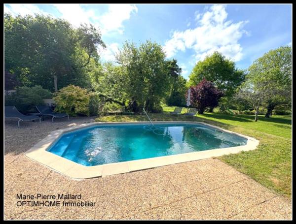 Magnifique propriété à la campagne à cinq minutes des commodités, sans vis à vis