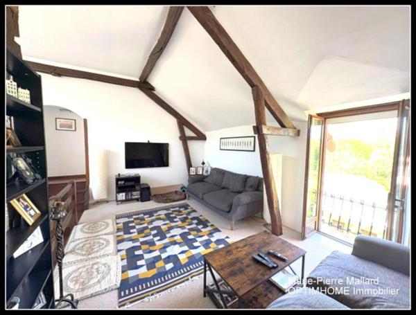 Magnifique propriété à la campagne à cinq minutes des commodités, sans vis à vis