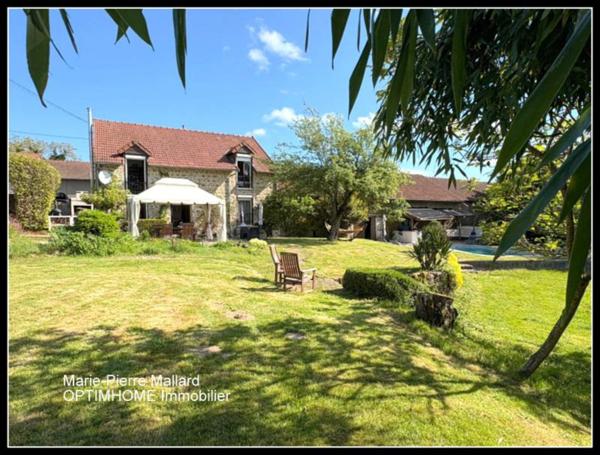 Magnifique propriété à la campagne à cinq minutes des commodités, sans vis à vis