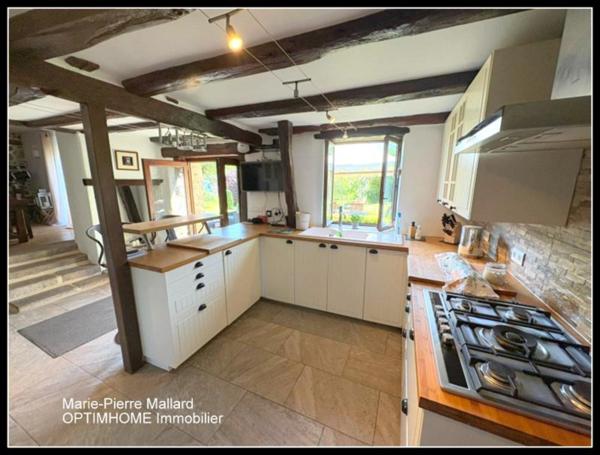 Magnifique propriété à la campagne à cinq minutes des commodités, sans vis à vis