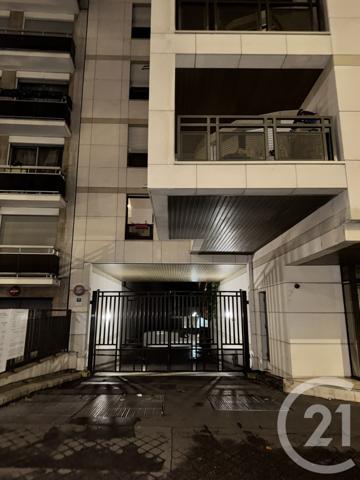 Parking à vendre  10,76 m2 PARIS - 75015