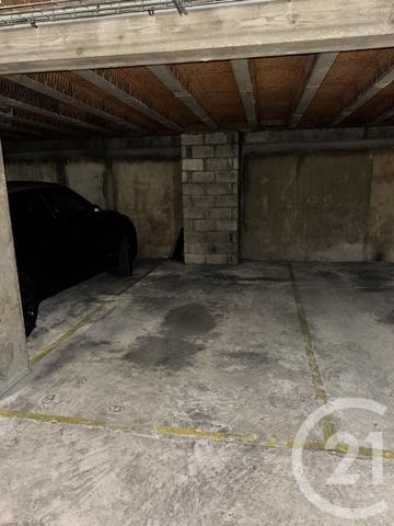 Parking à vendre  10,76 m2 PARIS - 75015