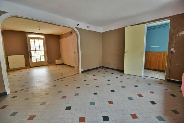 Courville-sur-Eure (28190) MAISON ENTIEREMENT A RENOVER