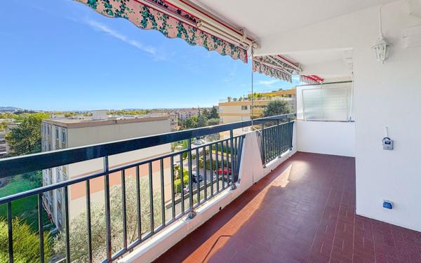 Appartement à vendre    4 pièces • 99,41 m2 Mandelieu-la-Napoule