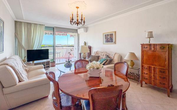 Appartement à vendre    4 pièces • 99,41 m2 Mandelieu-la-Napoule