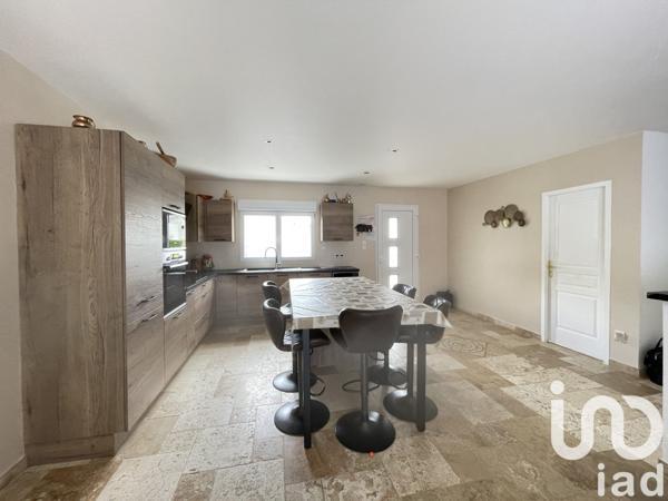 Maison à vendre 4 pièces 96 m² Sauzé-Vaussais