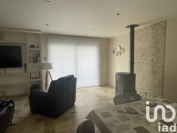 Maison à vendre 4 pièces 96 m² Sauzé-Vaussais