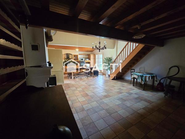 MAISON EN PIERRES A RENOVER A 20 MINUTES DE NIORT !