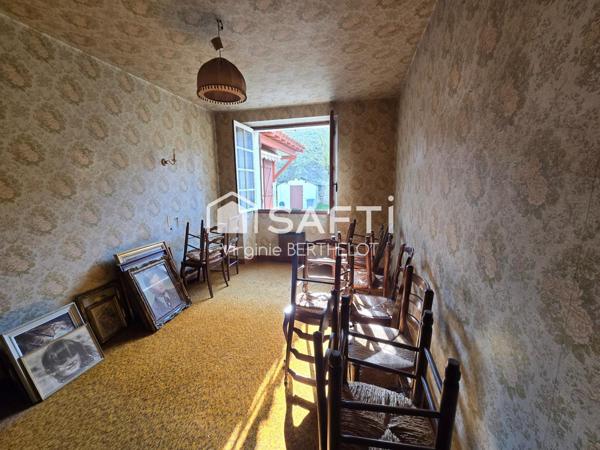 MAISON EN PIERRES A RENOVER A 20 MINUTES DE NIORT !