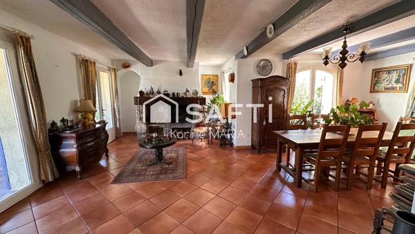 13830- ROQUEFORT LA BEDOULE - Maison de