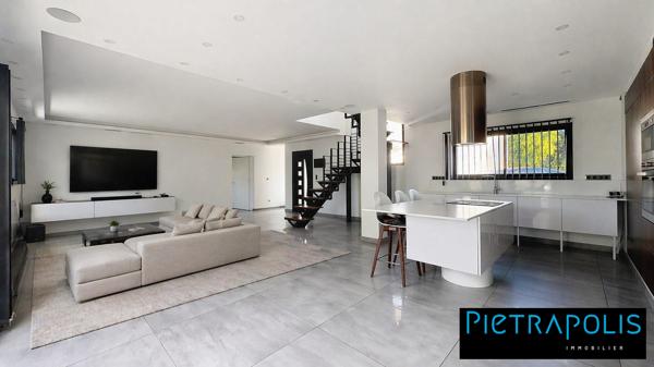 Maison contemporaine Reyrieux 3 chambres jacuzzi