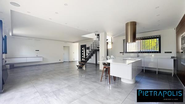 Maison contemporaine Reyrieux 3 chambres jacuzzi